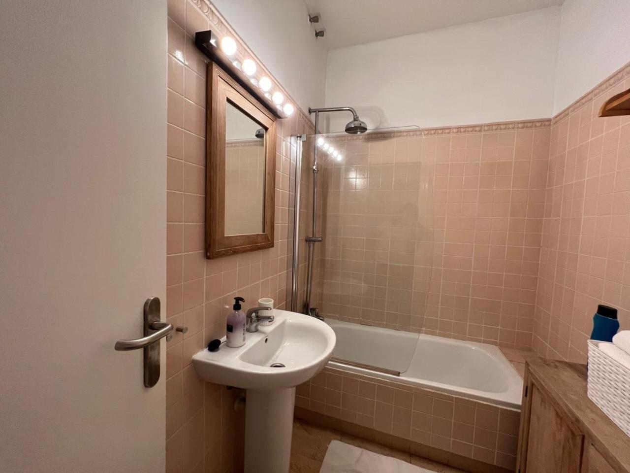 Apartamento Centro De Sevilla Ruang foto